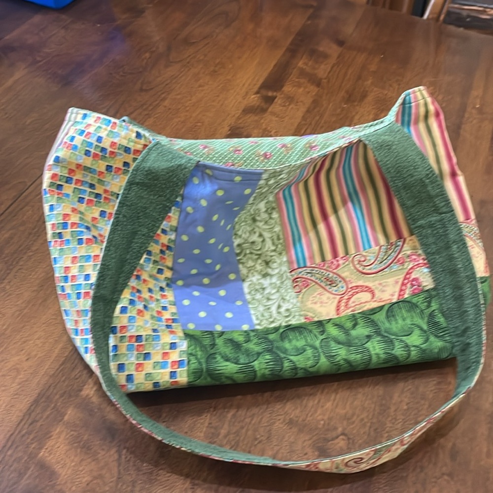 Hand Crafted Carry All Bag - Picture 4 of 4